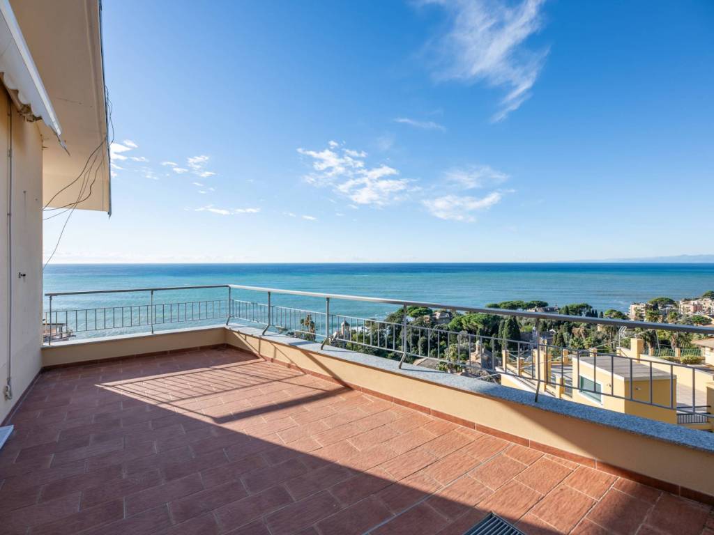 appartamento in vendita a Genova in zona Nervi