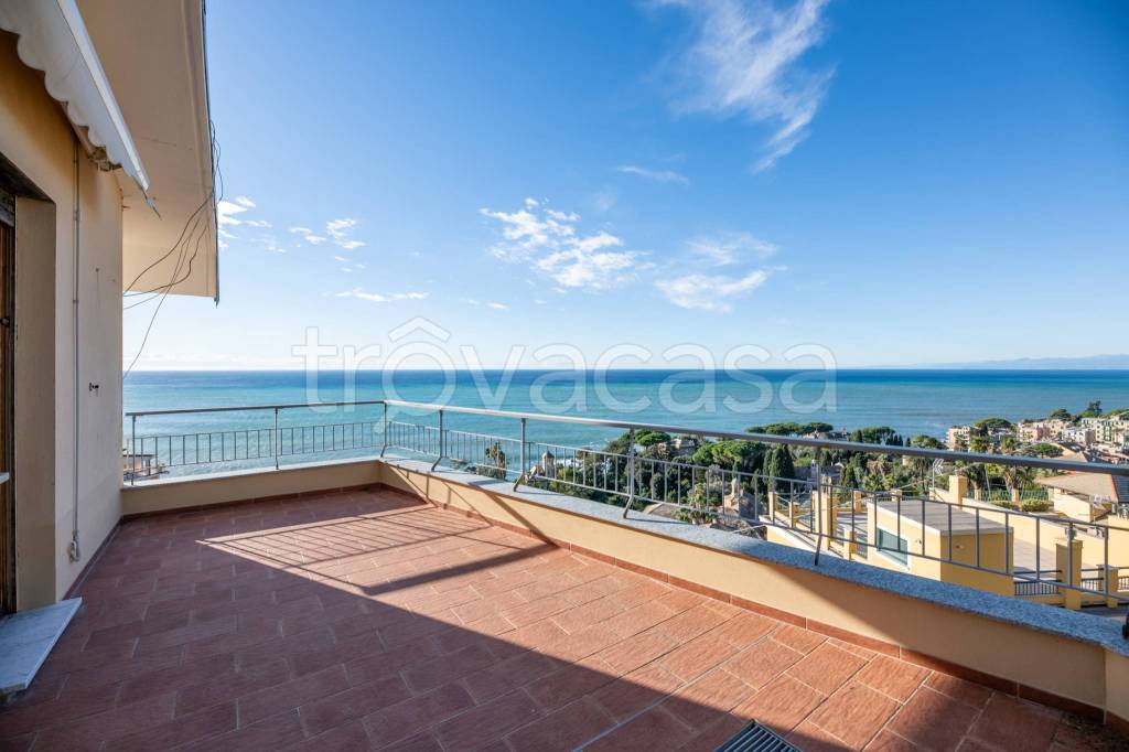 appartamento in vendita a Genova in zona Nervi