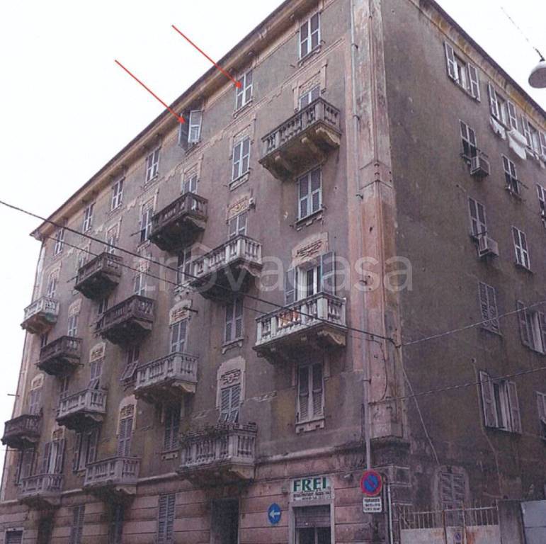 appartamento in vendita a Genova in zona Sestri Ponente