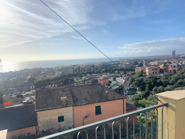 casa indipendente in vendita a Genova