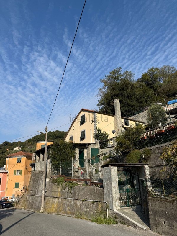 casa indipendente in vendita a Genova in zona Bolzaneto