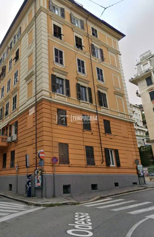 appartamento in vendita a Genova in zona Foce