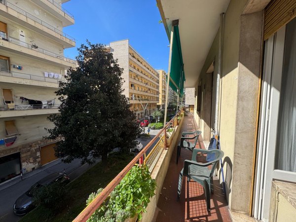 appartamento in vendita a Genova in zona Pegli