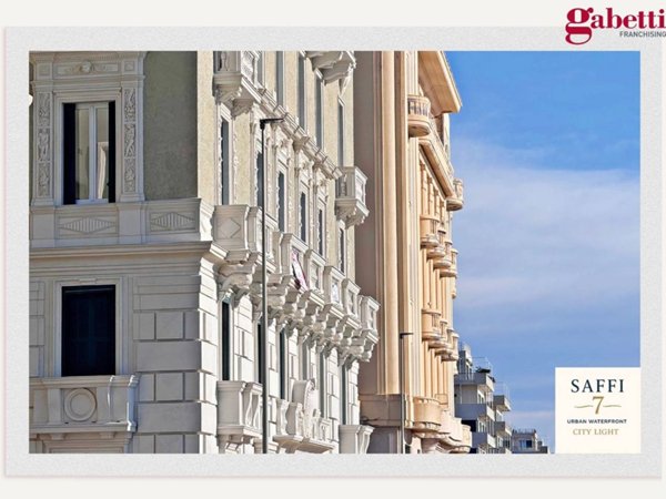 appartamento in vendita a Genova in zona Carignano