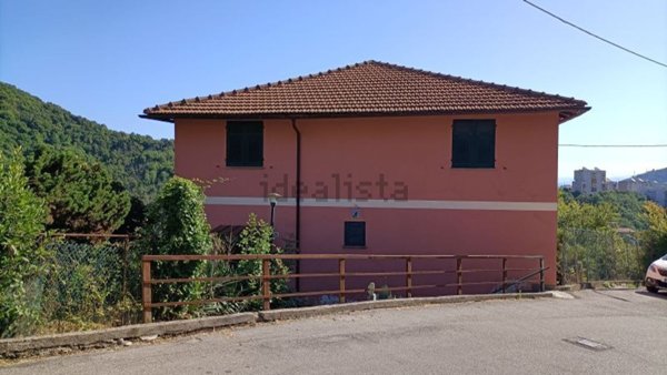 casa indipendente in vendita a Genova in zona Bolzaneto
