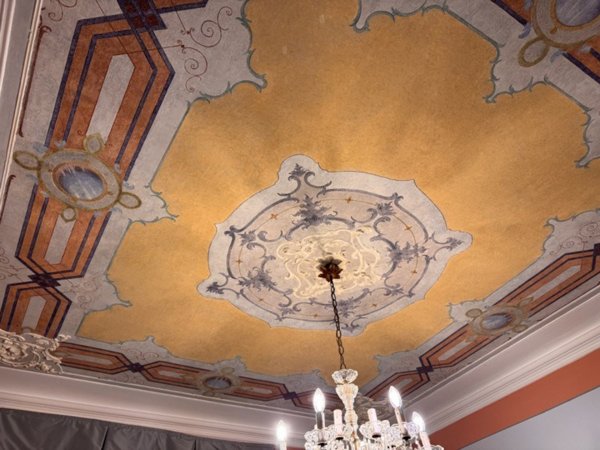 appartamento in vendita a Genova in zona Sottoripa / Maddalena / Molo