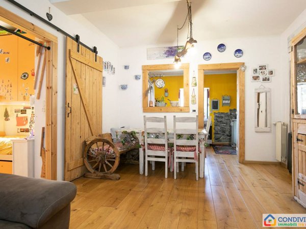 appartamento in vendita a Genova in zona Molassana