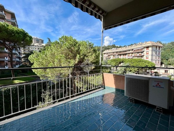 appartamento in vendita a Genova in zona Pegli