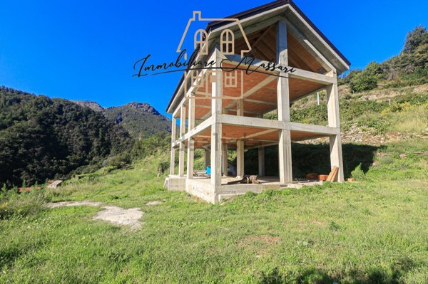 casa indipendente in vendita a Genova in zona Voltri