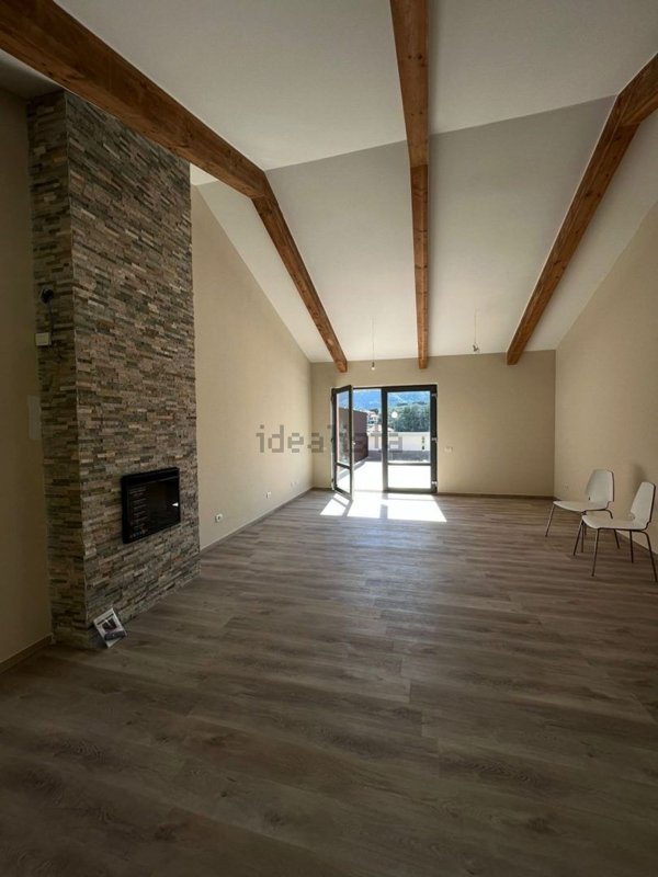 appartamento in vendita a Genova in zona Struppa