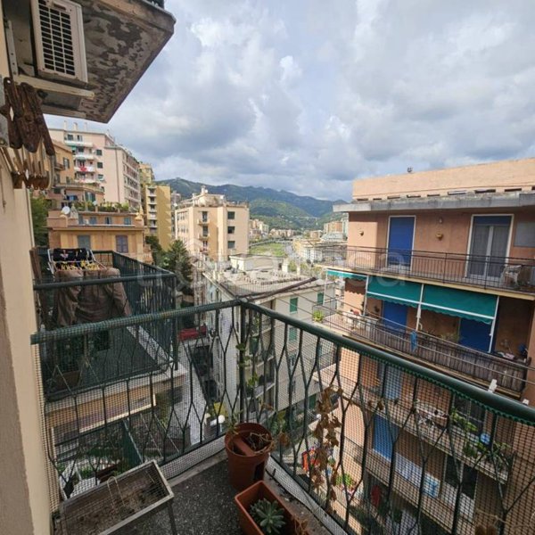 appartamento in vendita a Genova in zona Marassi