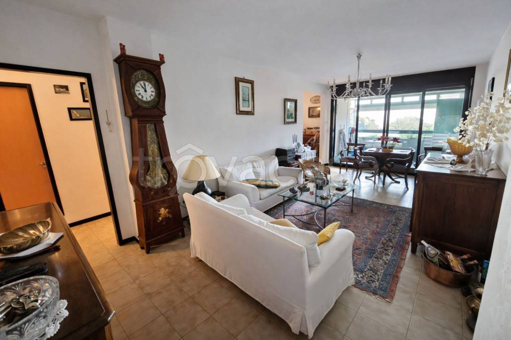 appartamento in vendita a Genova in zona Pegli