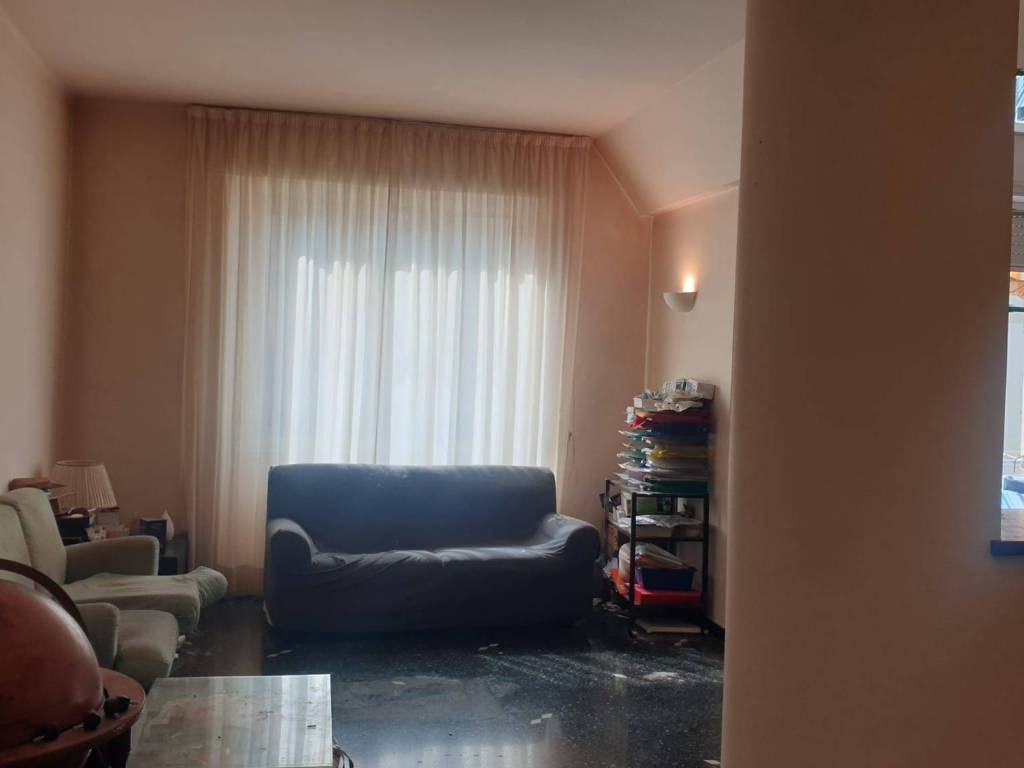 appartamento in vendita a Genova in zona Pegli