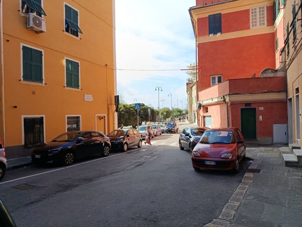 appartamento in vendita a Genova in zona Palmaro / Pra'