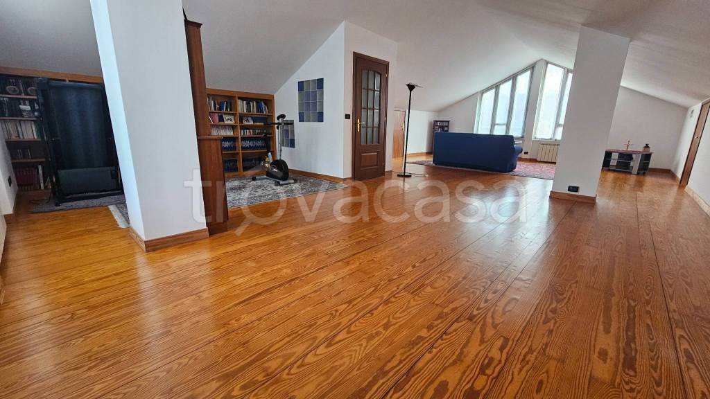 appartamento in vendita a Genova in zona Pontedecimo