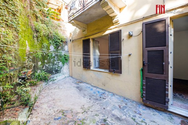 appartamento in vendita a Genova in zona Oregina