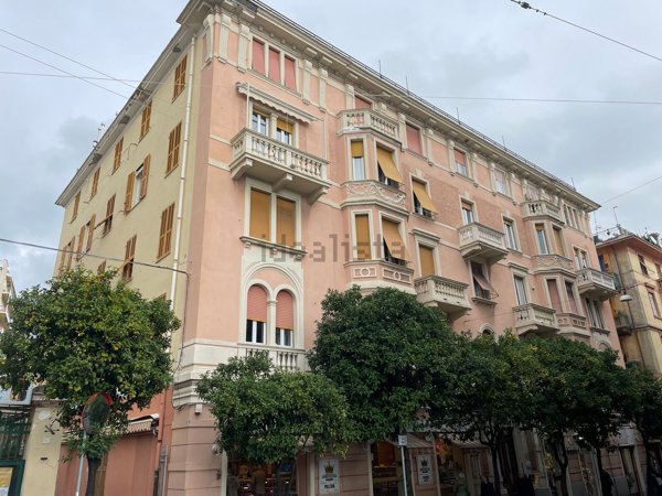 appartamento in vendita a Genova in zona Pegli
