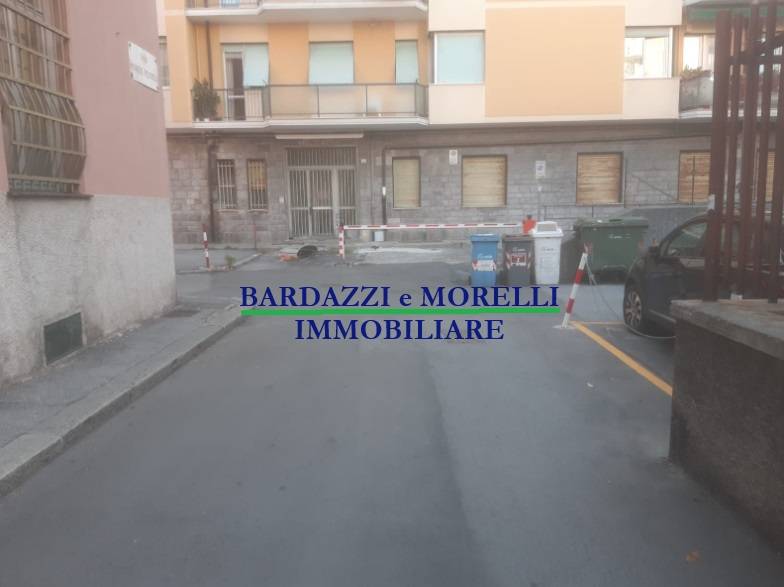 ufficio in vendita a Genova in zona Bolzaneto
