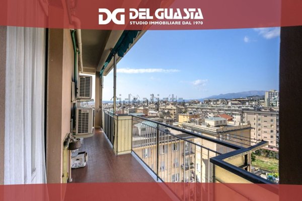 appartamento in vendita a Genova in zona Sestri Ponente