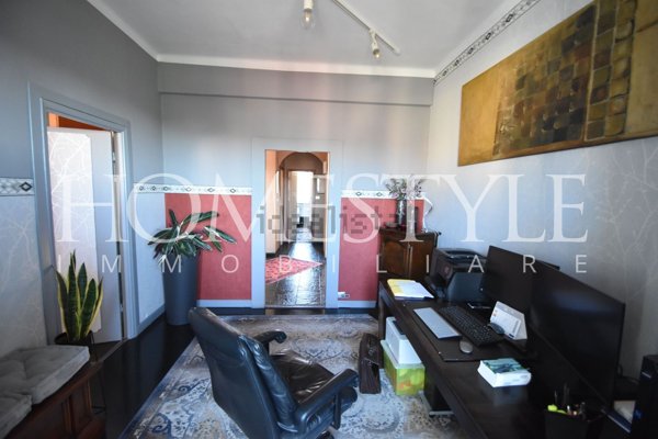 appartamento in vendita a Genova in zona Sturla