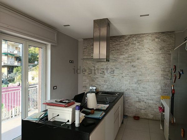 appartamento in vendita a Genova in zona Apparizione