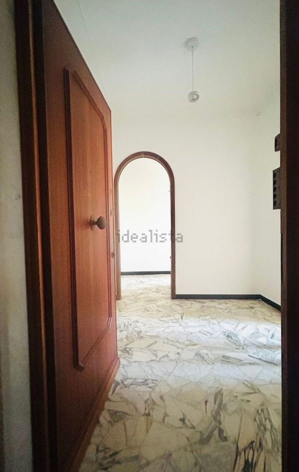 appartamento in vendita a Genova in zona Sestri Ponente