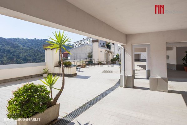 appartamento in vendita a Genova in zona San Gottardo/Sant'Eusebio