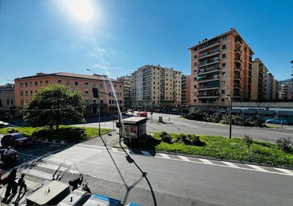 appartamento in vendita a Genova in zona Marassi