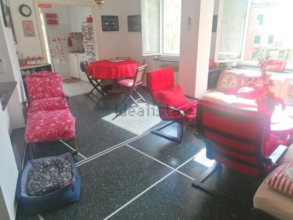 appartamento in vendita a Genova in zona Sturla