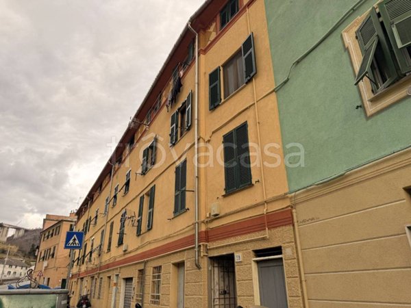 appartamento in vendita a Genova in zona Acquasanta