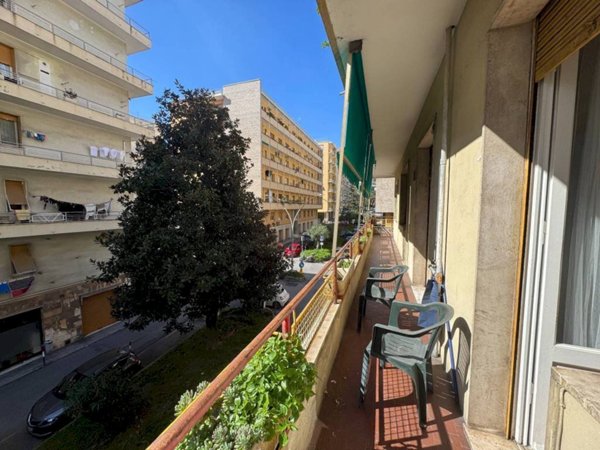 appartamento in vendita a Genova in zona Pegli