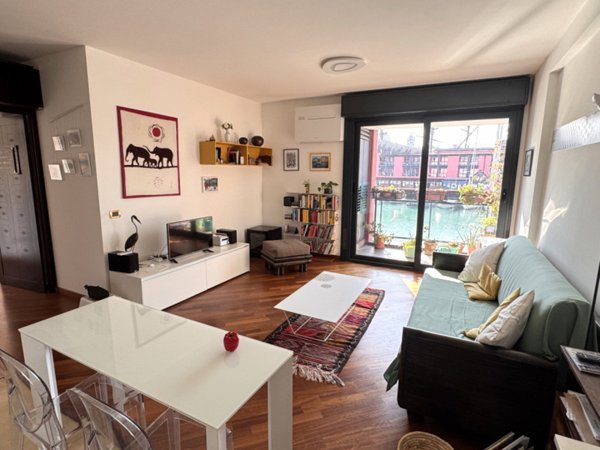 appartamento in vendita a Genova in zona Sottoripa / Maddalena / Molo