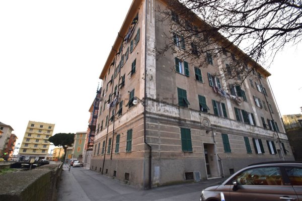 appartamento in vendita a Genova in zona Palmaro / Pra'