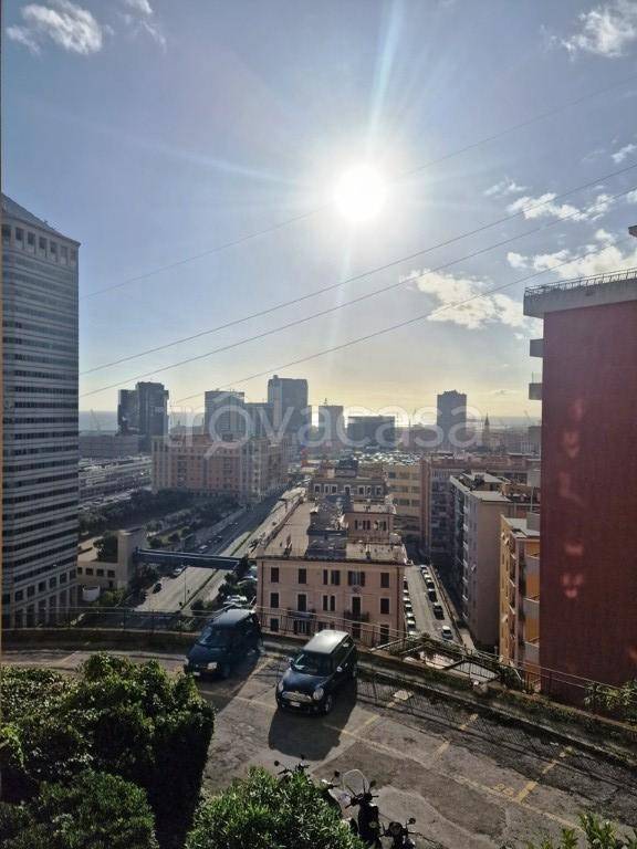 appartamento in vendita a Genova in zona Sampierdarena