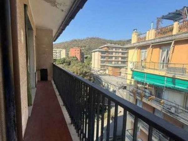 appartamento in vendita a Genova in zona Molassana