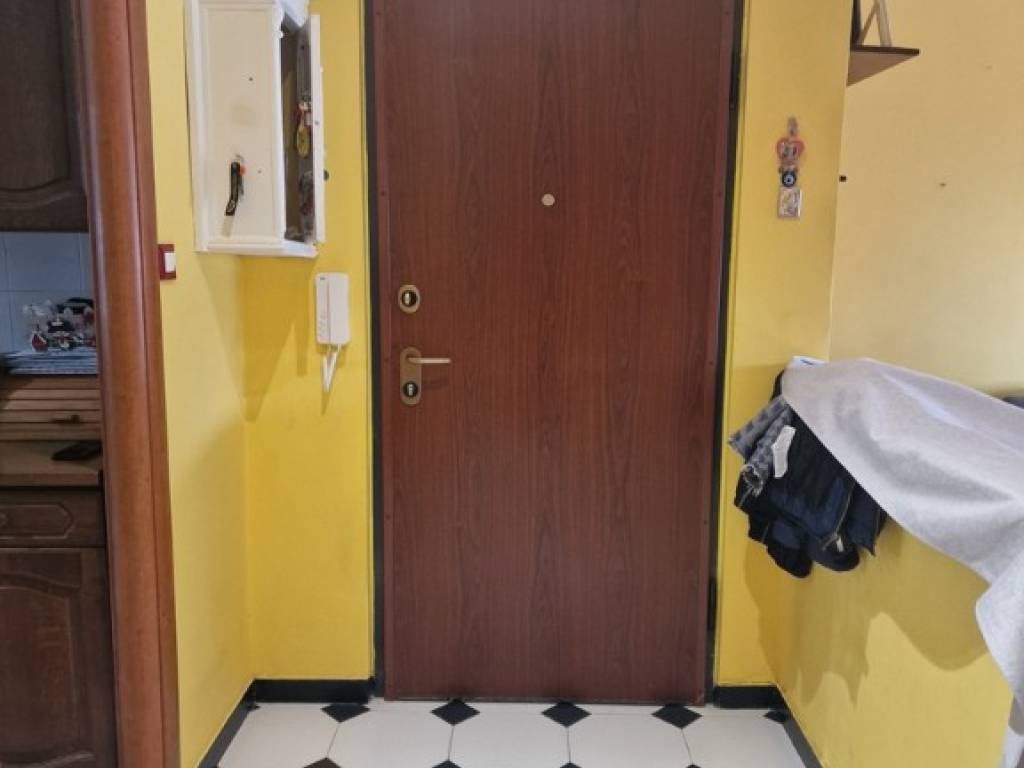 appartamento in vendita a Genova in zona Marassi
