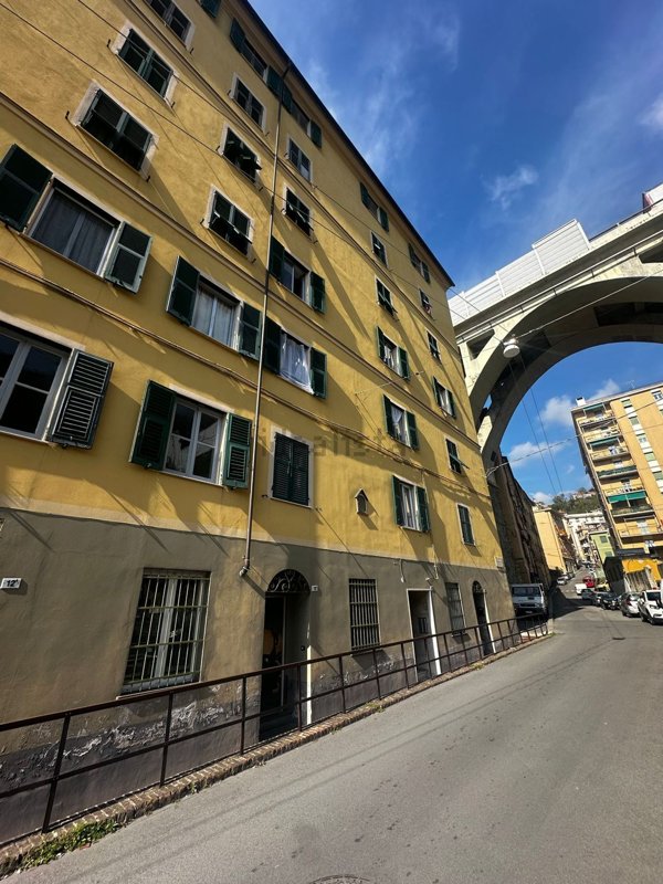 appartamento in vendita a Genova in zona Certosa