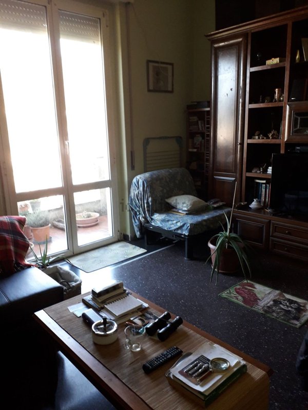 appartamento in vendita a Genova in zona Rivarolo