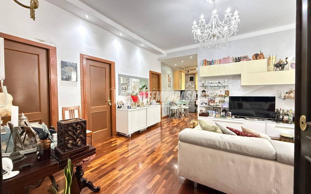 appartamento in vendita a Genova in zona Castelletto