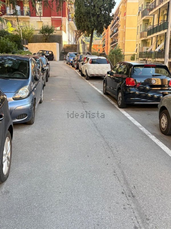 appartamento in vendita a Genova in zona San Gottardo/Sant'Eusebio