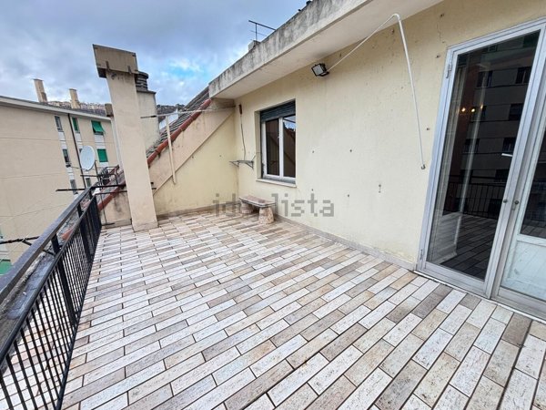 appartamento in vendita a Genova in zona Quezzi