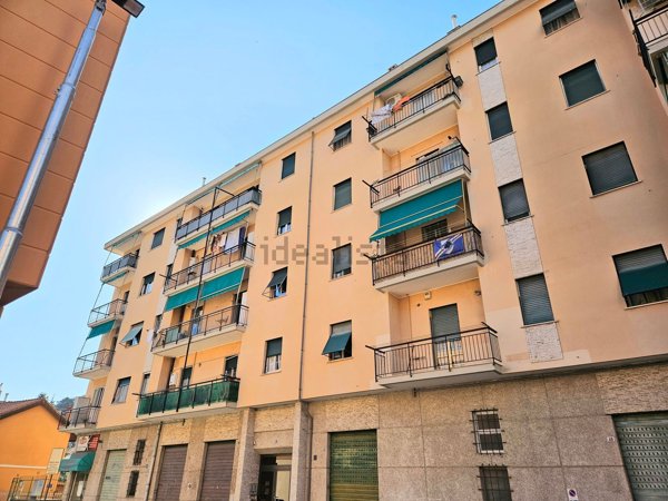 appartamento in vendita a Genova in zona Molassana