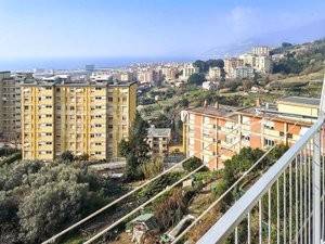 appartamento in vendita a Genova in zona Palmaro / Pra'