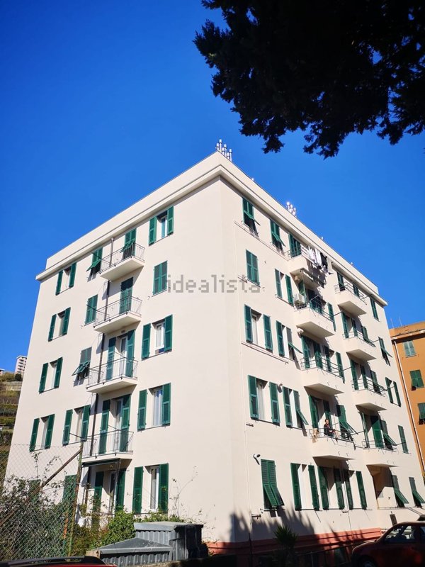 appartamento in vendita a Genova in zona Palmaro / Pra'