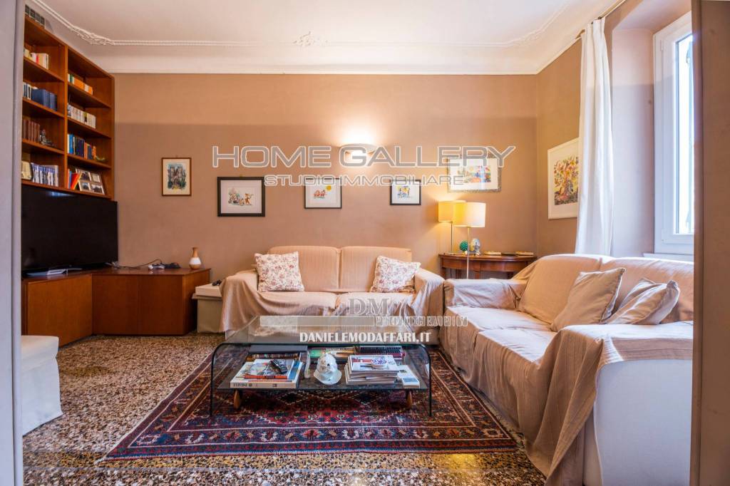 appartamento in vendita a Genova in zona Castelletto