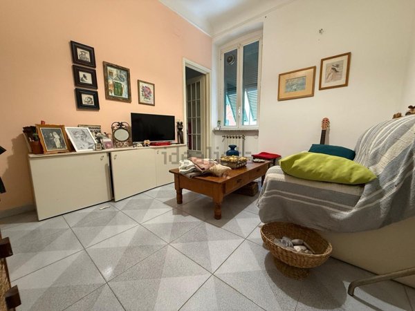 appartamento in vendita a Genova in zona Sestri Ponente