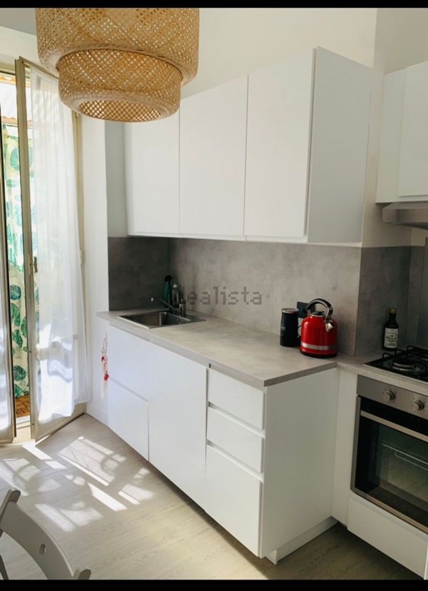 appartamento in vendita a Genova in zona Sestri Ponente