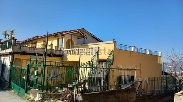 appartamento in vendita a Genova in zona Pegli