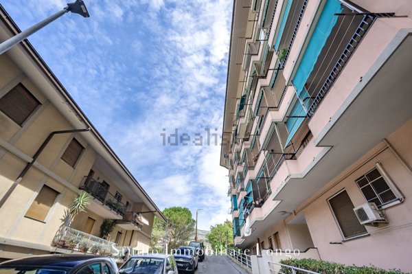 appartamento in vendita a Genova in zona Marassi