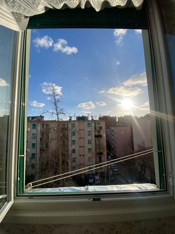 appartamento in vendita a Genova in zona Sestri Ponente